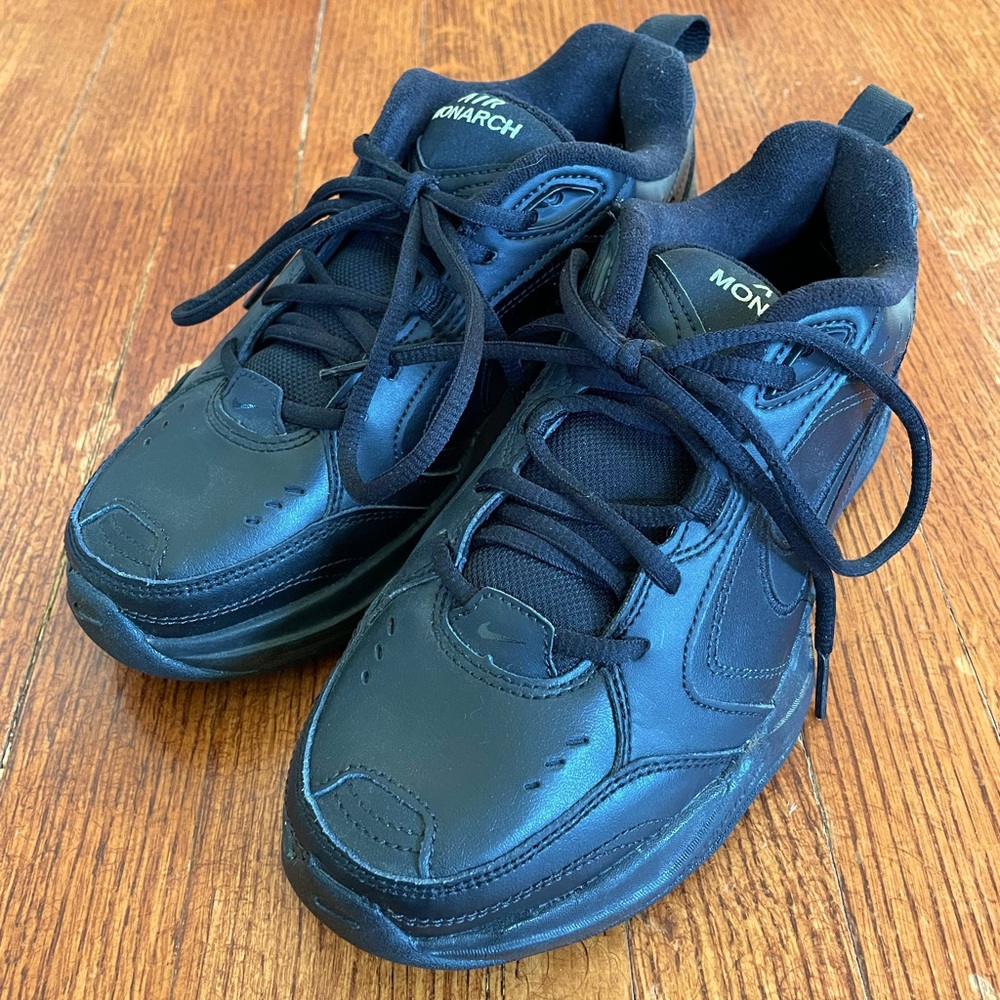 Nike Air Monarch IV